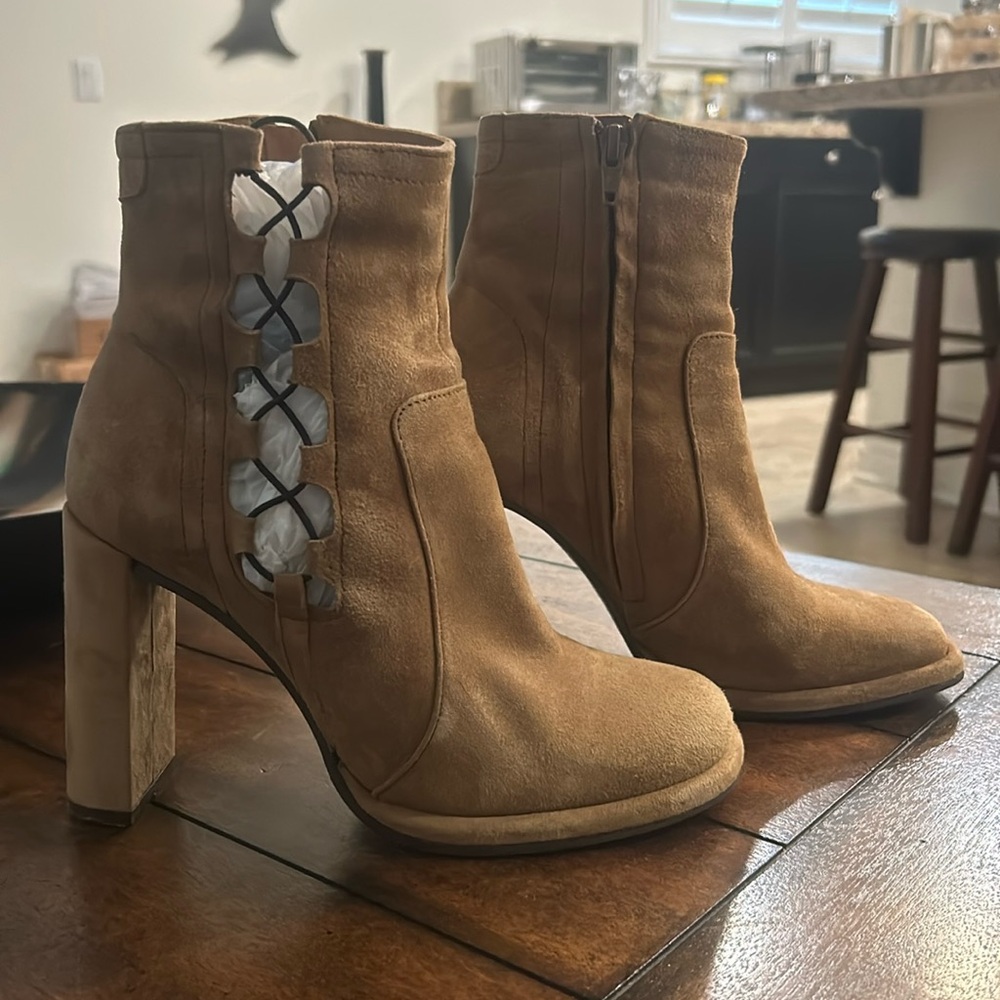 Free People Marietta Tan Suede Bootie/Cut Out Side/Elastic detail/ 1/2” Platform